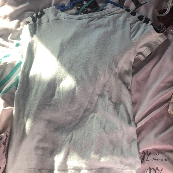 Pink brand shirt - Picture 2 of 3